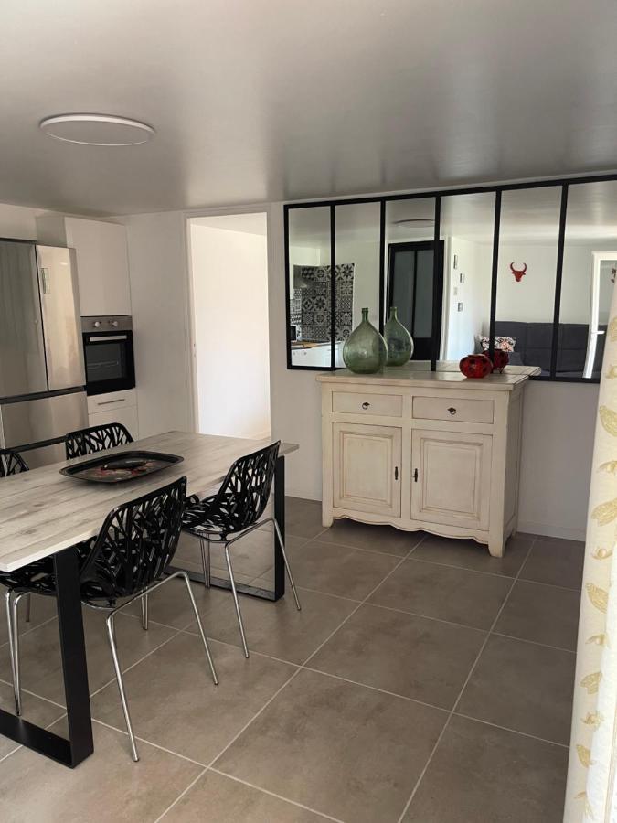 Appartement Les Flo Location à Aigues-Mortes Extérieur photo