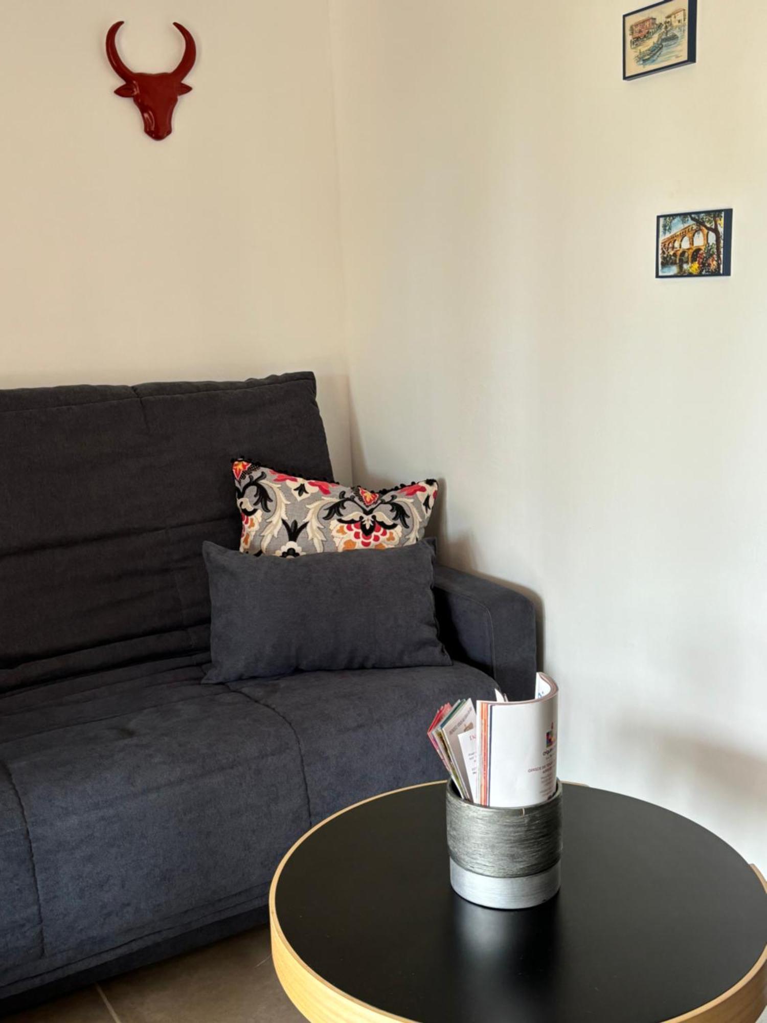 Appartement Les Flo Location à Aigues-Mortes Extérieur photo